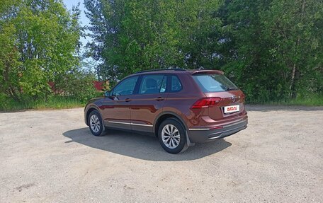 Volkswagen Tiguan II, 2020 год, 2 350 000 рублей, 2 фотография
