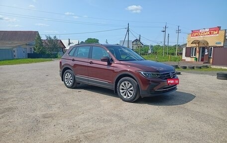 Volkswagen Tiguan II, 2020 год, 2 350 000 рублей, 1 фотография