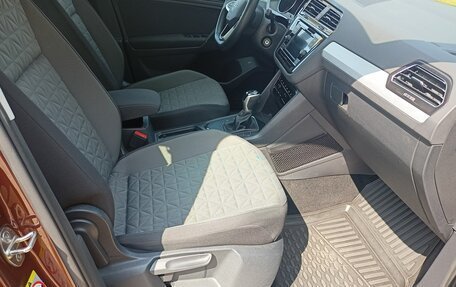 Volkswagen Tiguan II, 2020 год, 2 350 000 рублей, 6 фотография
