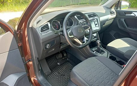 Volkswagen Tiguan II, 2020 год, 2 350 000 рублей, 8 фотография