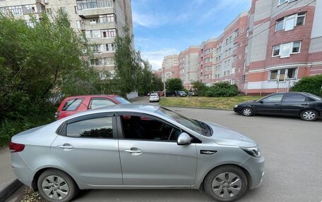 KIA Rio III рестайлинг, 2015 год, 830 000 рублей, 10 фотография