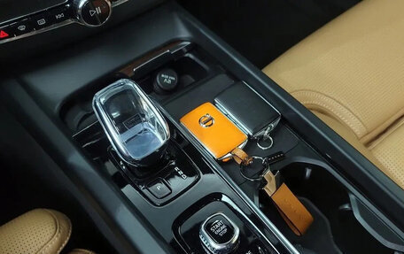 Volvo XC60 II, 2022 год, 3 530 777 рублей, 13 фотография