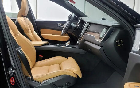Volvo XC60 II, 2022 год, 3 530 777 рублей, 7 фотография