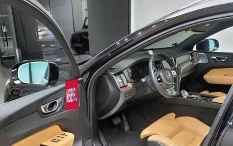 Volvo XC60 II, 2022 год, 3 530 777 рублей, 5 фотография