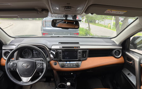 Toyota RAV4, 2017 год, 2 450 000 рублей, 8 фотография