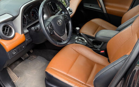 Toyota RAV4, 2017 год, 2 450 000 рублей, 7 фотография