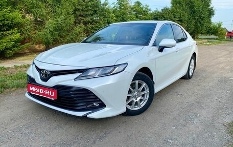 Toyota Camry, 2020 год, 2 599 000 рублей, 7 фотография