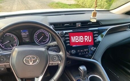 Toyota Camry, 2020 год, 2 599 000 рублей, 15 фотография