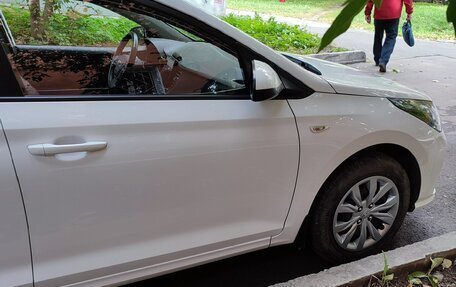 Hyundai Solaris II рестайлинг, 2021 год, 1 750 000 рублей, 11 фотография