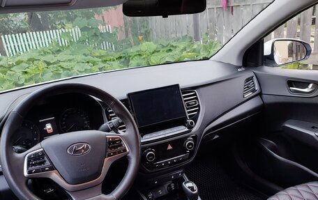 Hyundai Solaris II рестайлинг, 2021 год, 1 750 000 рублей, 19 фотография