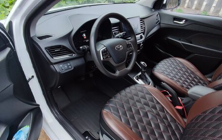 Hyundai Solaris II рестайлинг, 2021 год, 1 750 000 рублей, 27 фотография