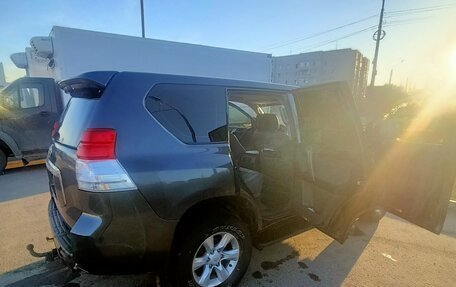 Toyota Land Cruiser Prado 150 рестайлинг 2, 2012 год, 2 300 000 рублей, 8 фотография