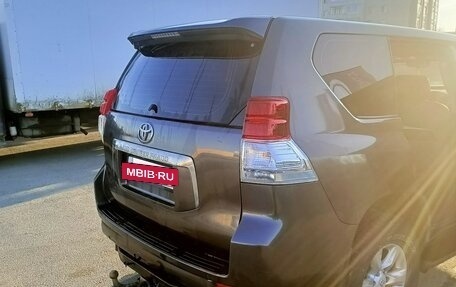 Toyota Land Cruiser Prado 150 рестайлинг 2, 2012 год, 2 300 000 рублей, 5 фотография