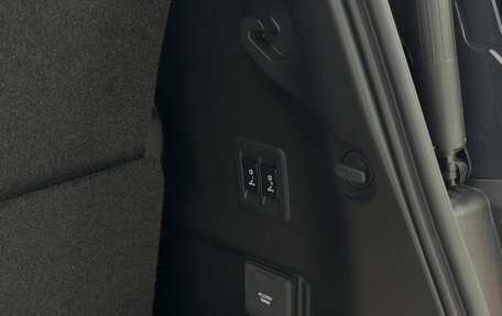 Toyota Land Cruiser Prado, 2025 год, 9 990 000 рублей, 29 фотография