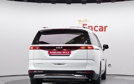 KIA Carnival, 2022 год, 2 614 000 рублей, 5 фотография