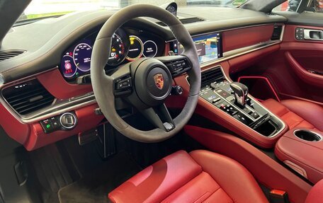 Porsche Panamera, 2025 год, 14 000 000 рублей, 3 фотография