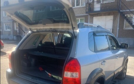 Hyundai Tucson III, 2009 год, 980 000 рублей, 2 фотография