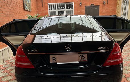 Mercedes-Benz S-Класс, 2012 год, 3 000 000 рублей, 14 фотография