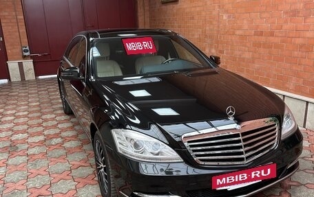 Mercedes-Benz S-Класс, 2012 год, 3 000 000 рублей, 18 фотография