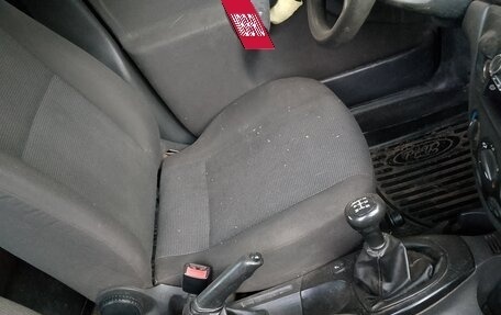Ford Focus IV, 2004 год, 170 000 рублей, 2 фотография