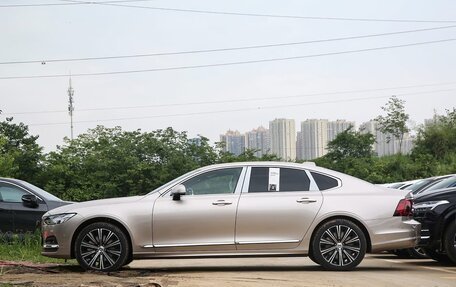 Volvo S90 II рестайлинг, 2025 год, 6 000 000 рублей, 2 фотография