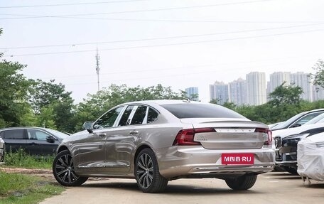 Volvo S90 II рестайлинг, 2025 год, 6 000 000 рублей, 7 фотография
