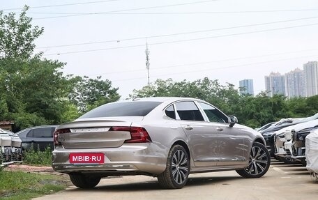 Volvo S90 II рестайлинг, 2025 год, 6 000 000 рублей, 4 фотография