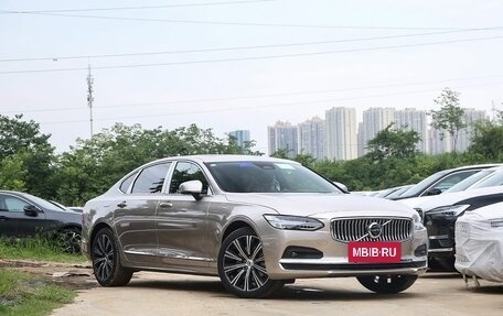 Volvo S90 II рестайлинг, 2025 год, 6 000 000 рублей, 6 фотография