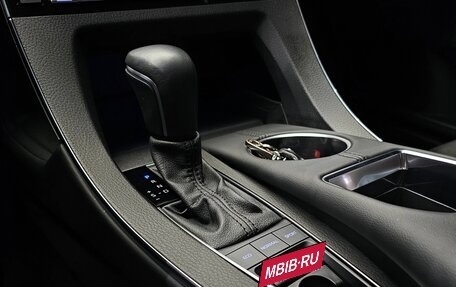 Toyota Avalon, 2021 год, 3 070 000 рублей, 10 фотография