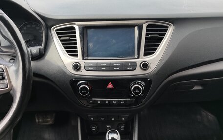 Hyundai Solaris II рестайлинг, 2019 год, 1 270 000 рублей, 15 фотография
