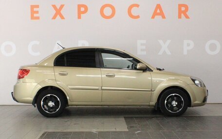 KIA Rio II, 2011 год, 650 000 рублей, 4 фотография