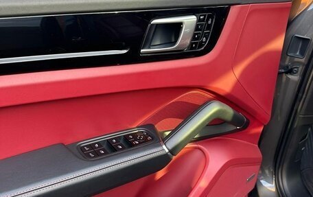 Porsche Cayenne III, 2021 год, 8 900 000 рублей, 10 фотография