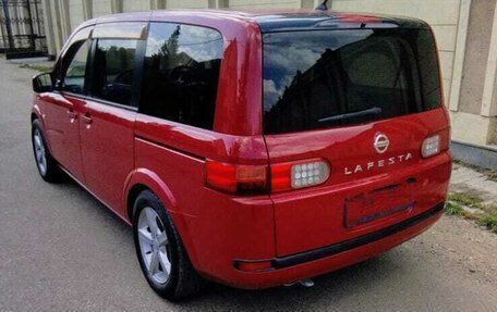 Nissan Lafesta I, 2004 год, 585 000 рублей, 2 фотография