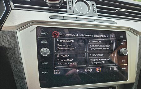 Volkswagen Passat B8 рестайлинг, 2018 год, 2 500 000 рублей, 17 фотография