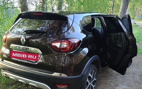Renault Kaptur I рестайлинг, 2017 год, 1 350 000 рублей, 4 фотография