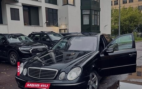 Mercedes-Benz E-Класс, 2004 год, 569 000 рублей, 6 фотография