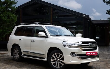Toyota Land Cruiser 200, 2018 год, 7 500 000 рублей, 3 фотография