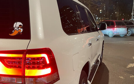 Toyota Land Cruiser 200, 2018 год, 7 500 000 рублей, 9 фотография