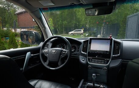 Toyota Land Cruiser 200, 2018 год, 7 500 000 рублей, 10 фотография