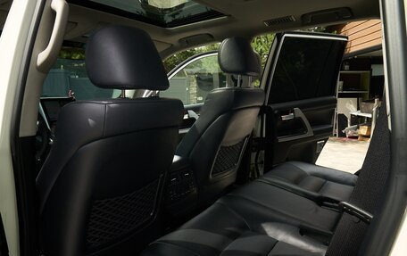 Toyota Land Cruiser 200, 2018 год, 7 500 000 рублей, 13 фотография