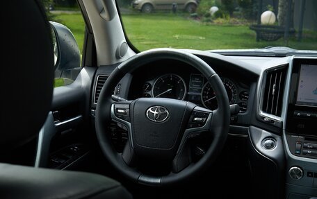 Toyota Land Cruiser 200, 2018 год, 7 500 000 рублей, 23 фотография