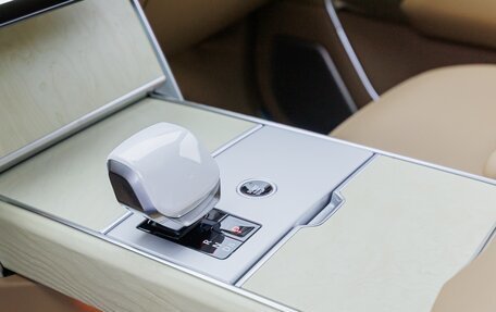 Land Rover Range Rover IV рестайлинг, 2025 год, 33 980 000 рублей, 28 фотография