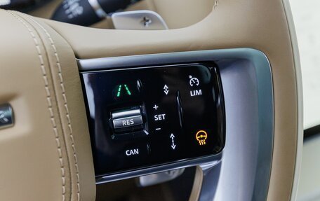 Land Rover Range Rover IV рестайлинг, 2025 год, 33 980 000 рублей, 20 фотография