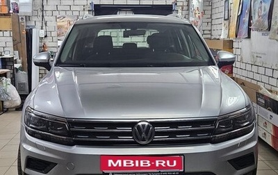 Volkswagen Tiguan II, 2018 год, 2 500 000 рублей, 1 фотография
