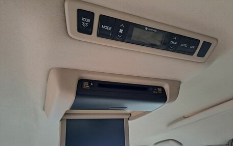 Toyota Alphard III, 2011 год, 1 999 000 рублей, 23 фотография