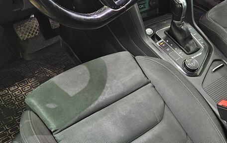 Volkswagen Tiguan II, 2018 год, 2 500 000 рублей, 6 фотография