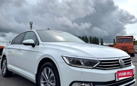 Volkswagen Passat B8 рестайлинг, 2018 год, 2 047 000 рублей, 3 фотография