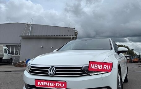 Volkswagen Passat B8 рестайлинг, 2018 год, 2 047 000 рублей, 2 фотография