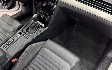 Volkswagen Passat B8 рестайлинг, 2018 год, 2 047 000 рублей, 19 фотография