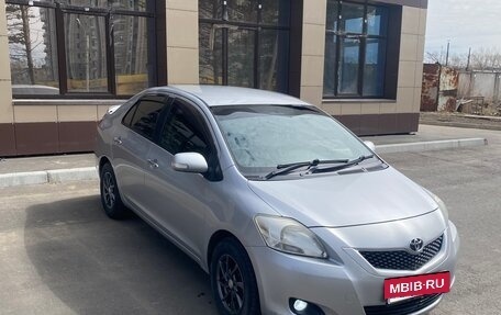Toyota Belta, 2010 год, 600 000 рублей, 2 фотография